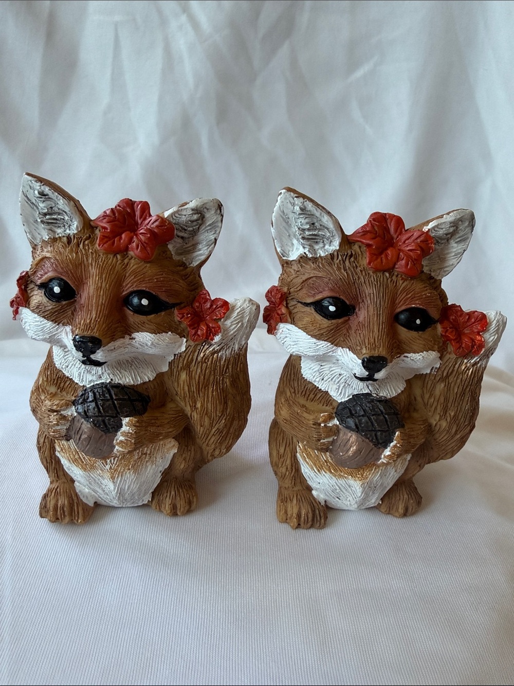 Decorative Brown Fox Figurine Pair with Red Flower Accent - Brand